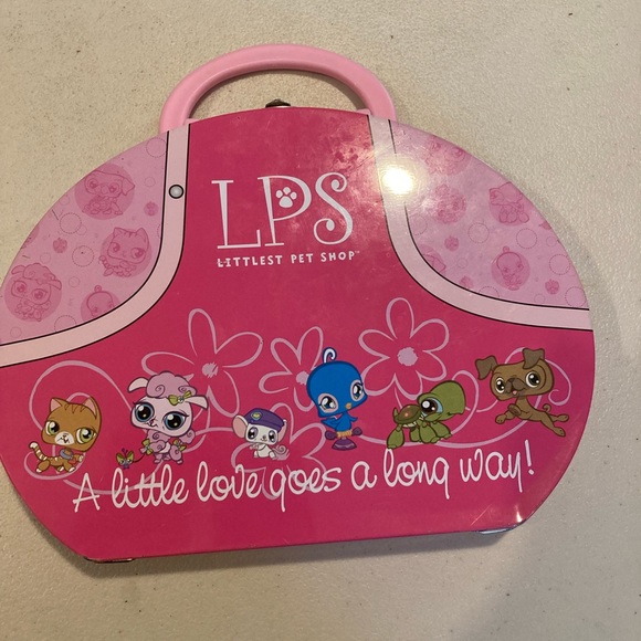 Toys Littlest Pet Shop Toy With 14 Pieces Poshmark